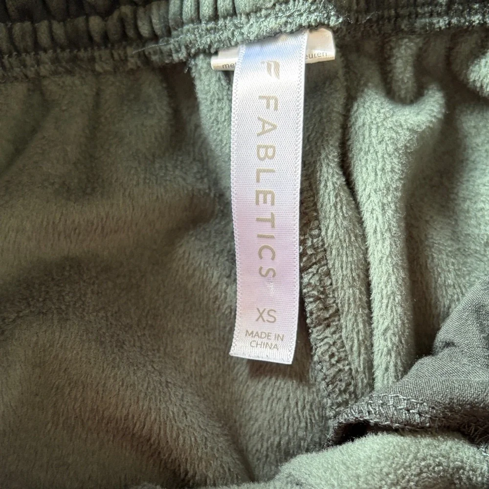 Fabletics Deep Green Ribbed Wide-Leg Pants - Picture 5 of 5